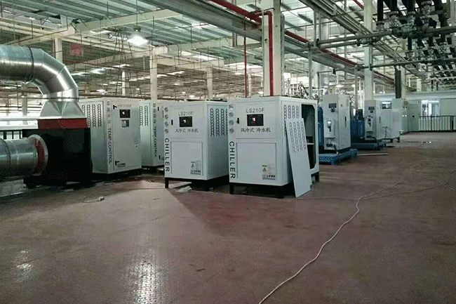 精品久久久久久蜜桃AV客戶現場
